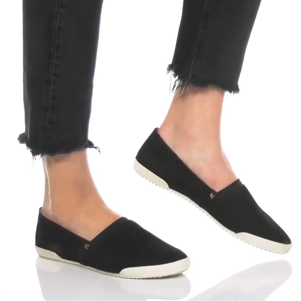 Frye Black Flats Minimalist Slip-On Loafers NEW
